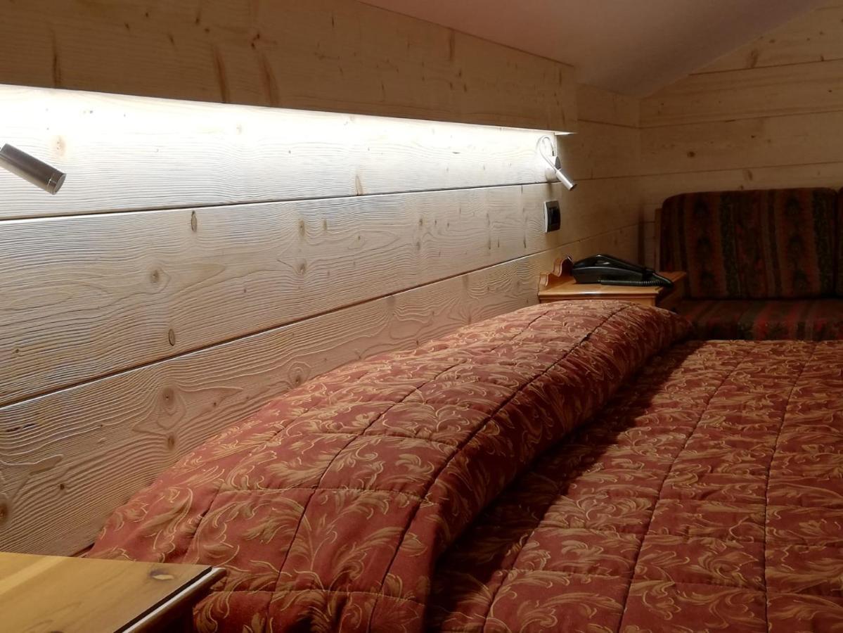 Des Alpes Hotel 3*